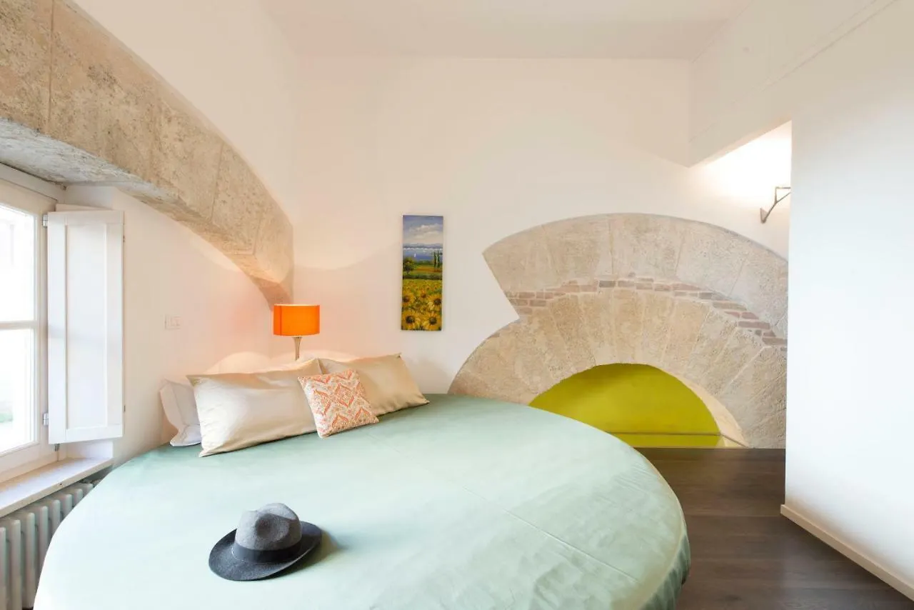 Gattopardo Apartments By Lago Design Palermo 0*,